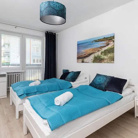 Two-bedroom Baltic Sea 350m To Brzezno By Renters Daire