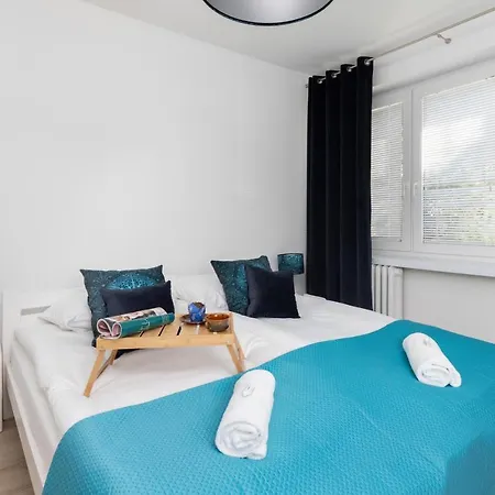 Two-bedroom Baltic Sea 350m To Brzezno By Renters *