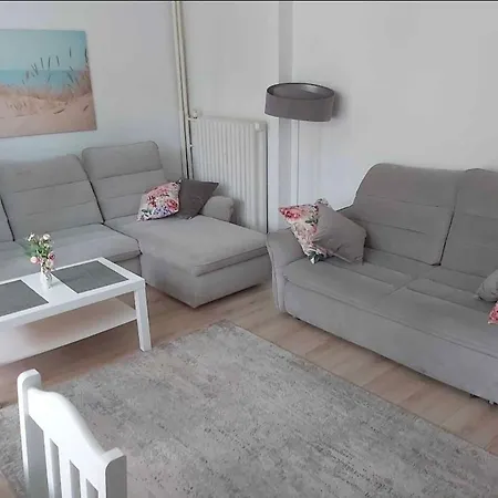 Two-bedroom Baltic Sea 350m To Brzezno By Renters *