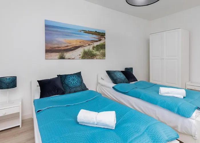 Gdanska Two-bedroom Brzezno By Renters Apartamento Gdańsk
