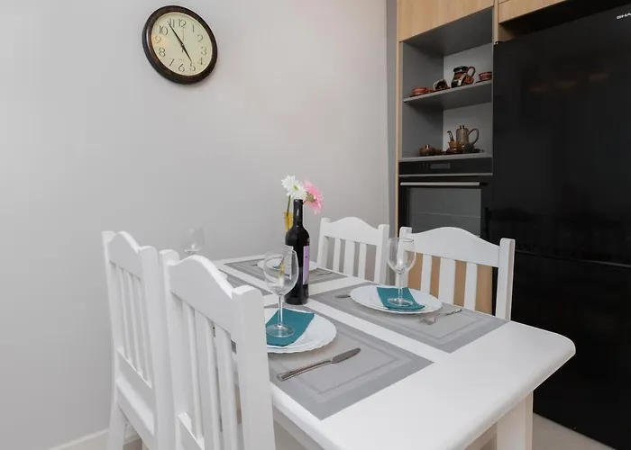 Gdanska Two-bedroom Brzezno By Renters